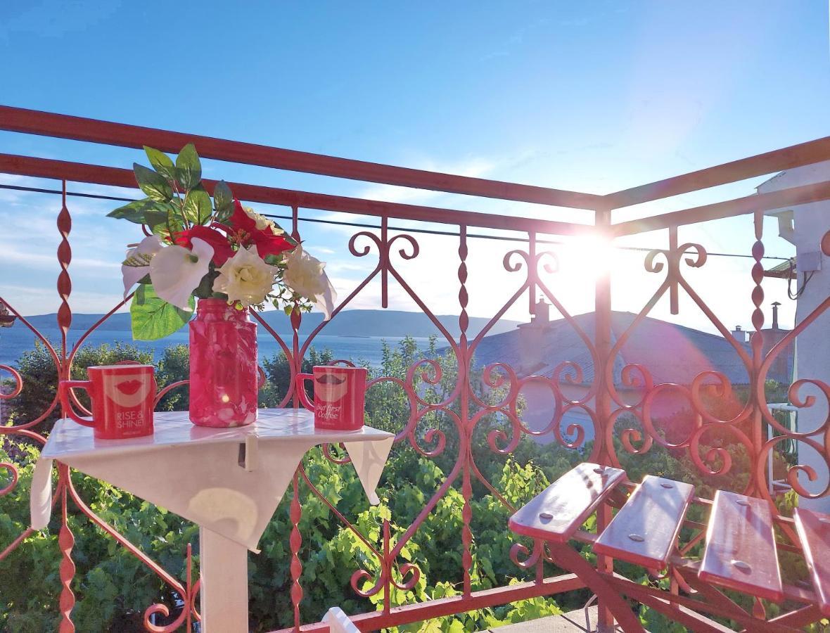 Holiday House With Seaview Сень Екстер'єр фото