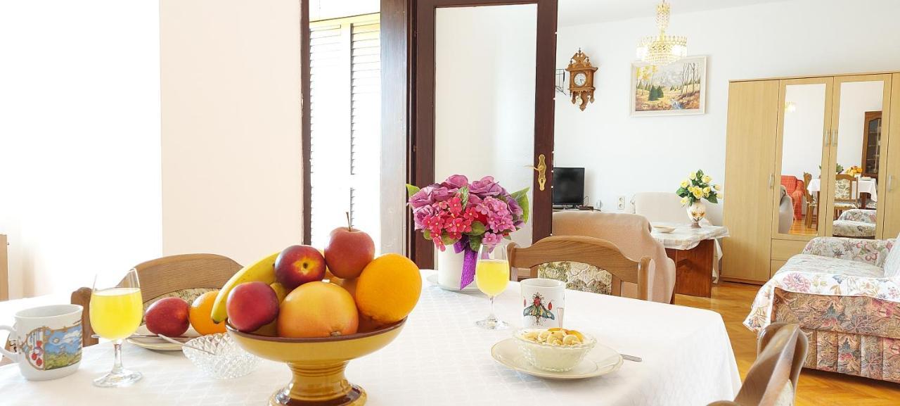 Holiday House With Seaview Сень Екстер'єр фото
